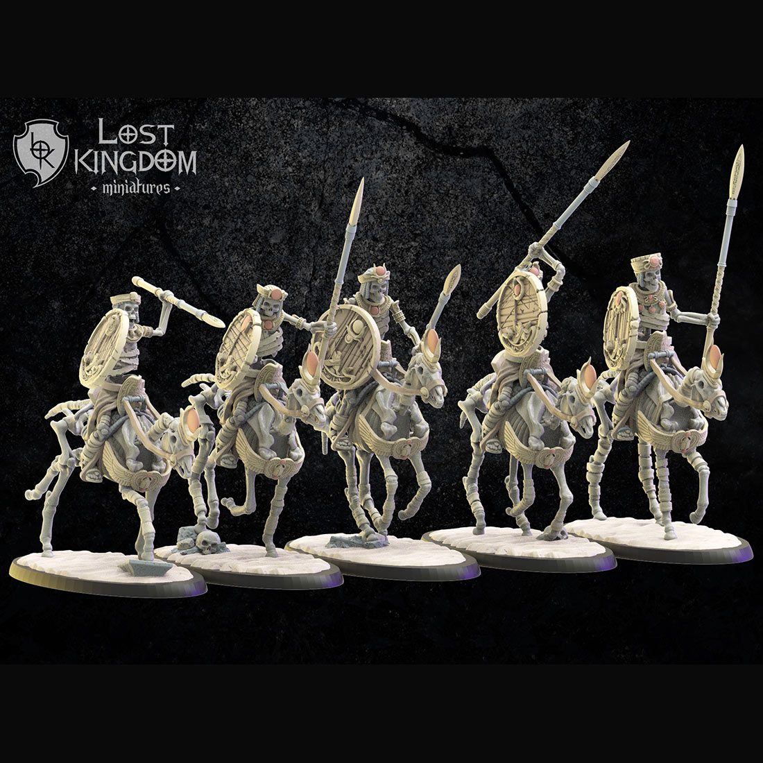 5 Lanciers antiques à cheval